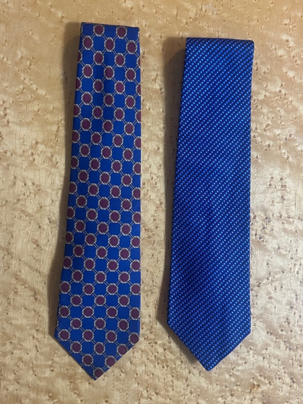 Burberry Men's Blue Silk Ties